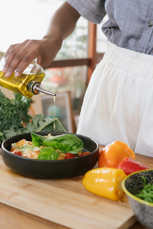 Zeytin Yağını Mutfakta Nasıl Kullanabilirsiniz?